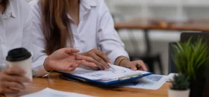 Reunión estratégica de negocio — consultoría de implantación de marcas en Iberia